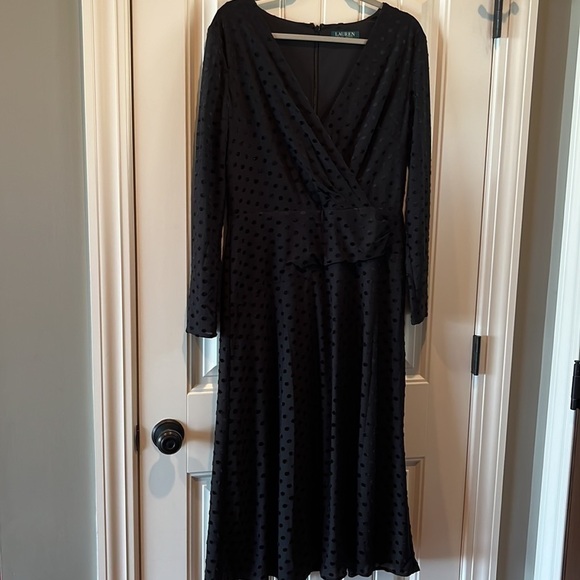 LAUREN Ralph Lauren Long sleeve midi black Swiss dot dress size 10 - Picture 3 of 14